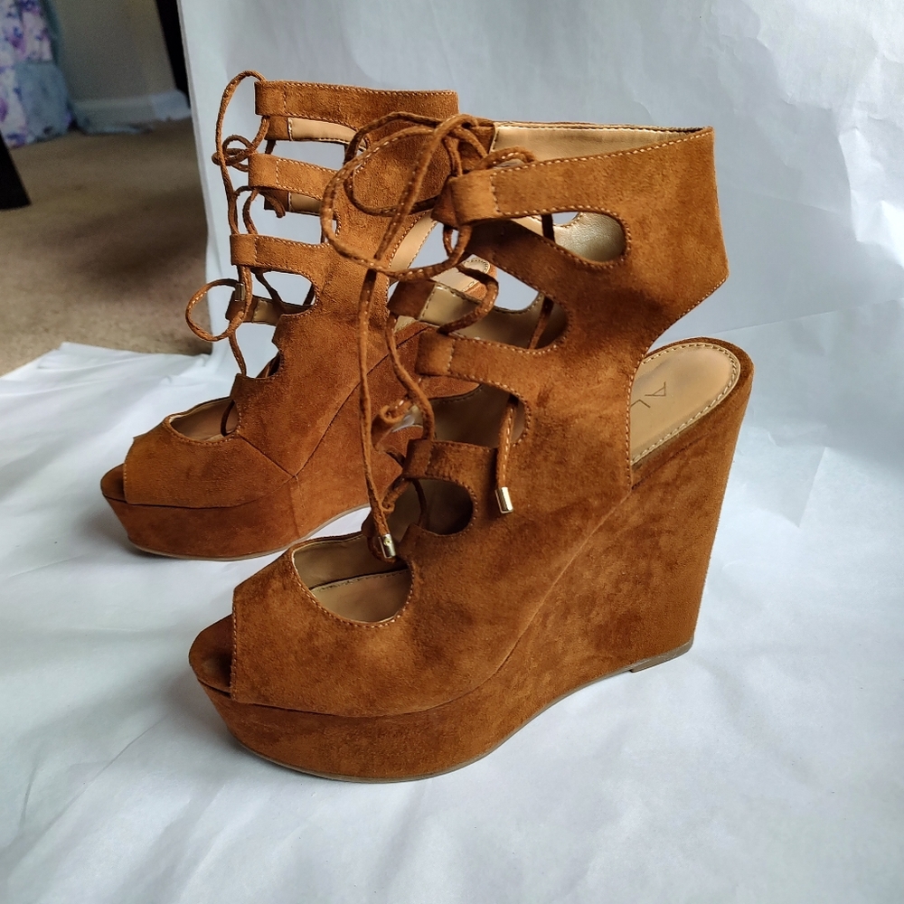 Aldo Gladiator Wedges Platform Chunky Heels 7.5